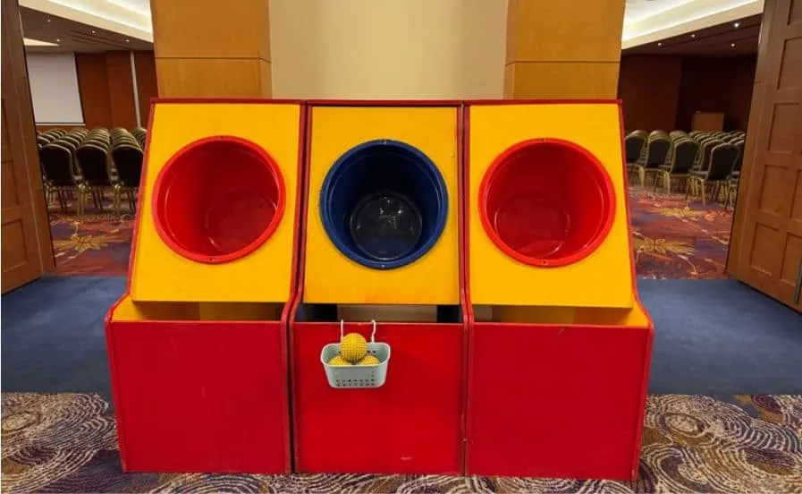 Lobster Pot Toss carnival game by BounceParkSG