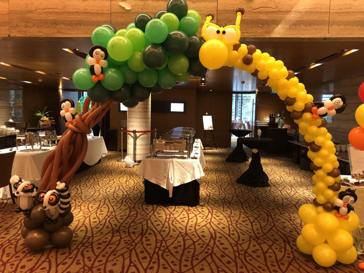 Customized Balloon Arch